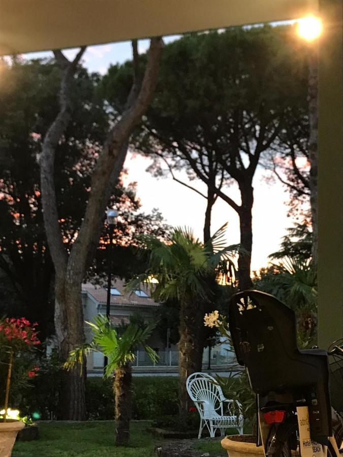 Hotel Palm Beach Lido di Jesolo Esterno foto