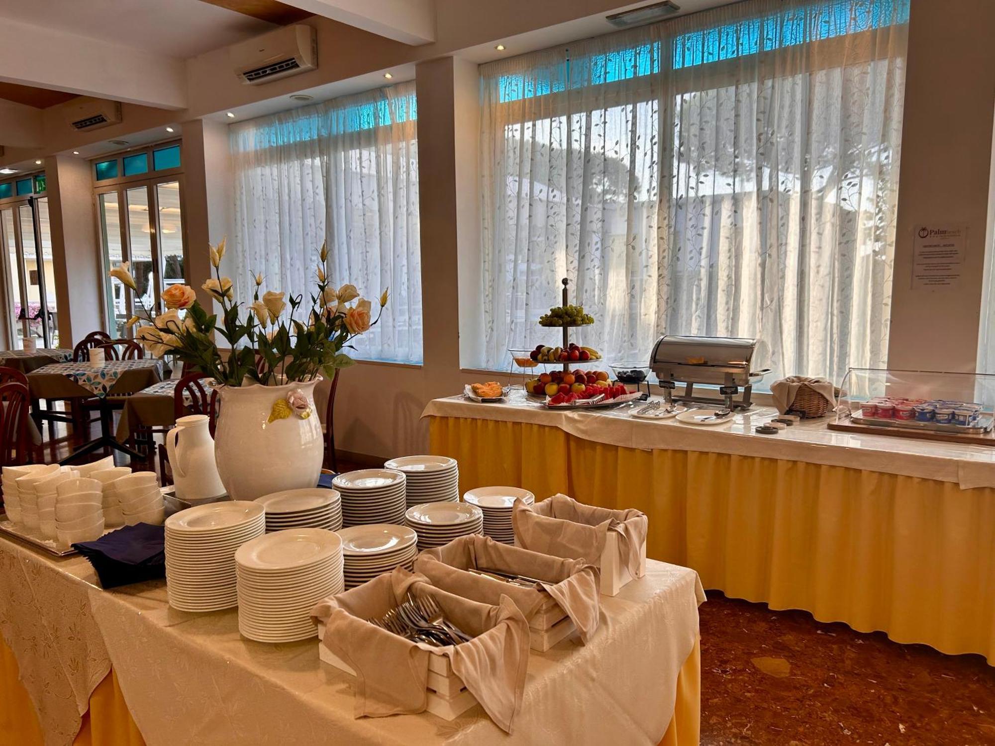 Hotel Palm Beach Lido di Jesolo Esterno foto