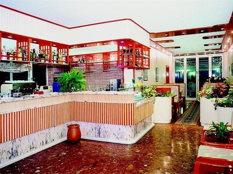 Hotel Palm Beach Lido di Jesolo Esterno foto